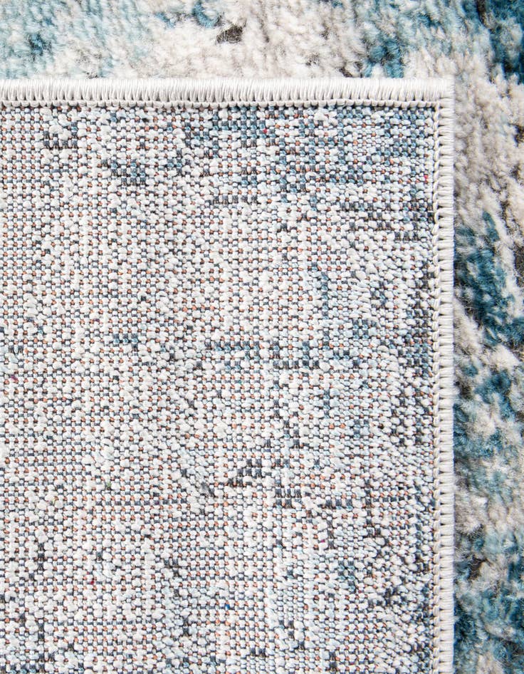 Detail image of  5' x 8' Leipzig Rug