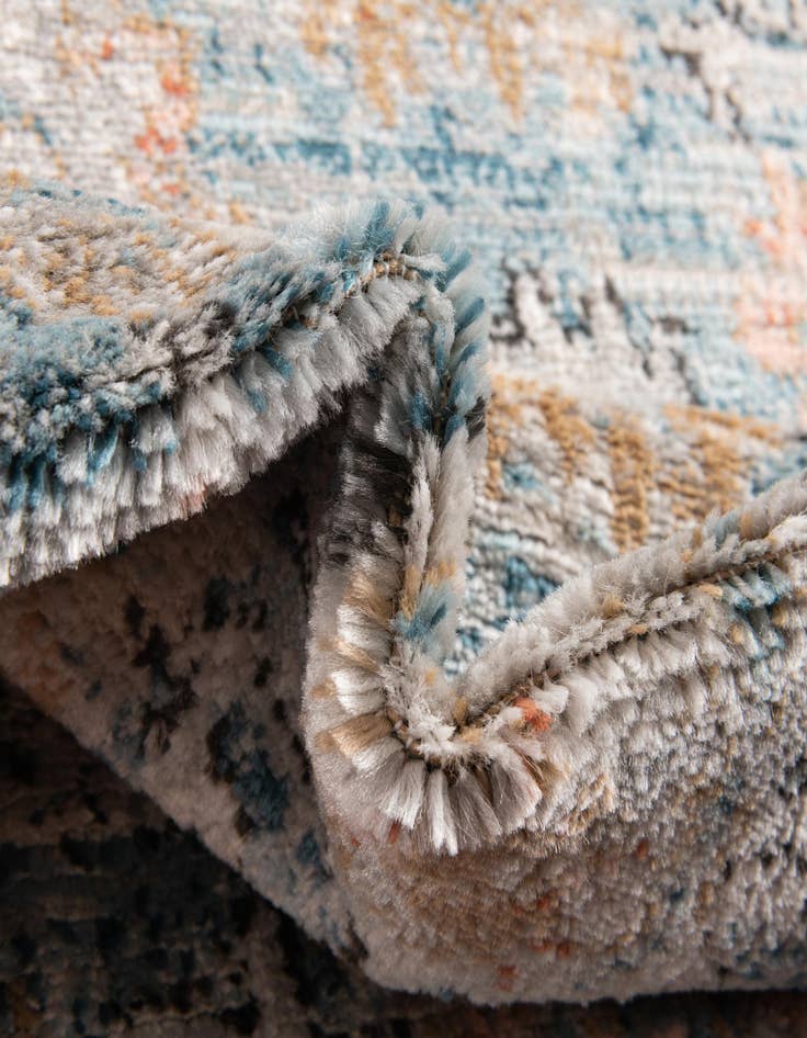 Detail image of  5' 3 x 7' Leipzig Rug