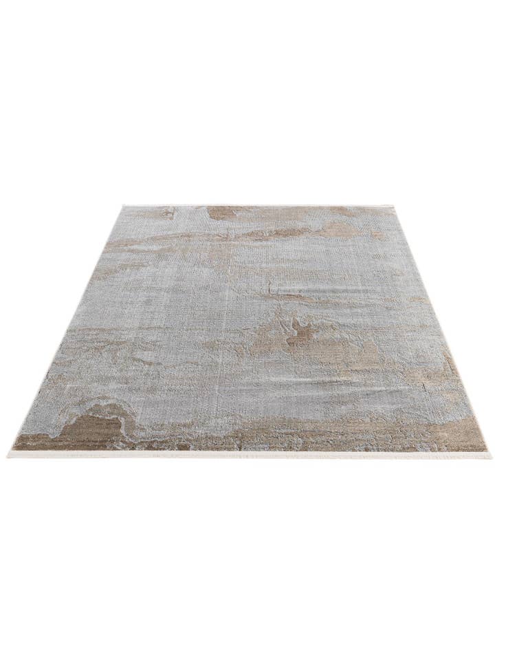 Detail image of  5' 4 x 7' 9 Lola Rug