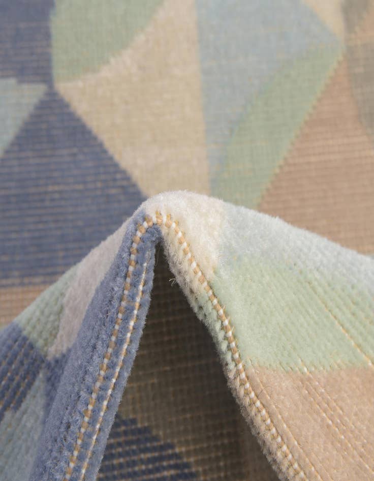 Detail image of 4' x 6' Lotus Rug