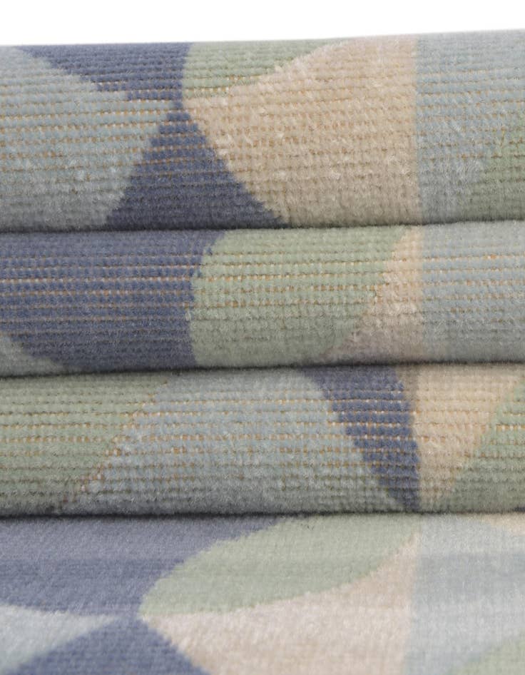 Detail image of 4' x 6' Lotus Rug