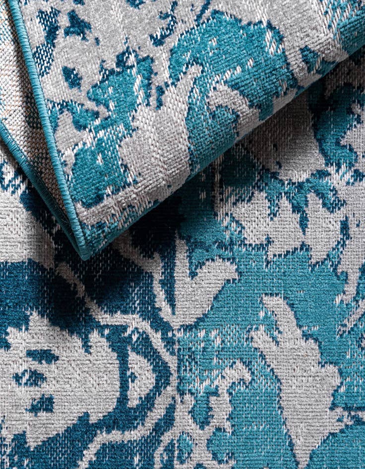 Detail image of  9' x 12' Lucerne Rug