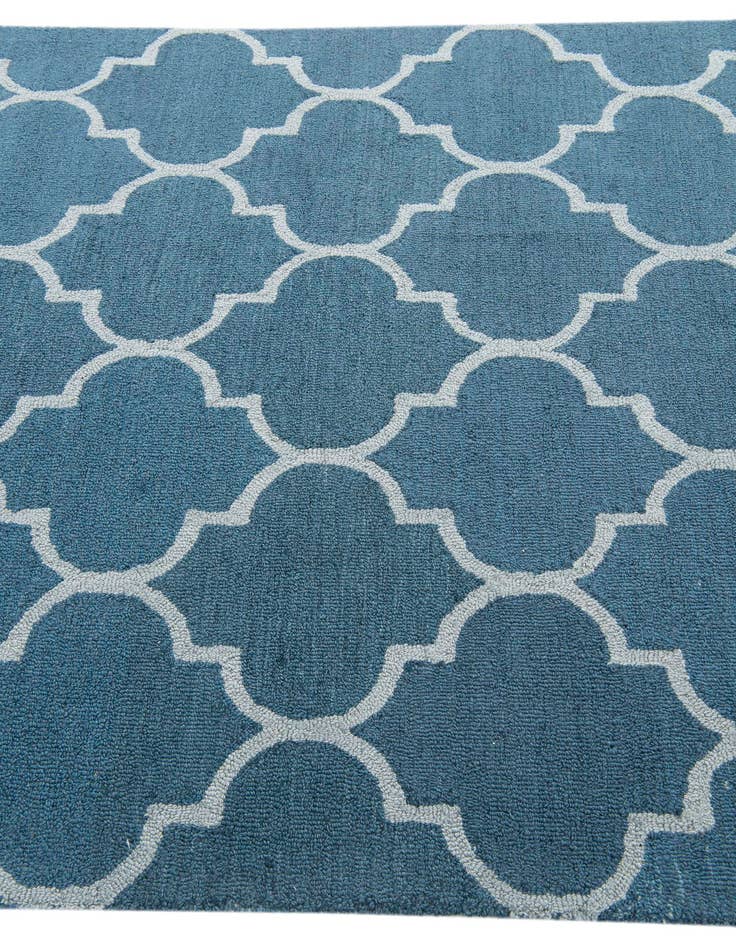 Detail image of  5' 1 x 8' Luna Rug