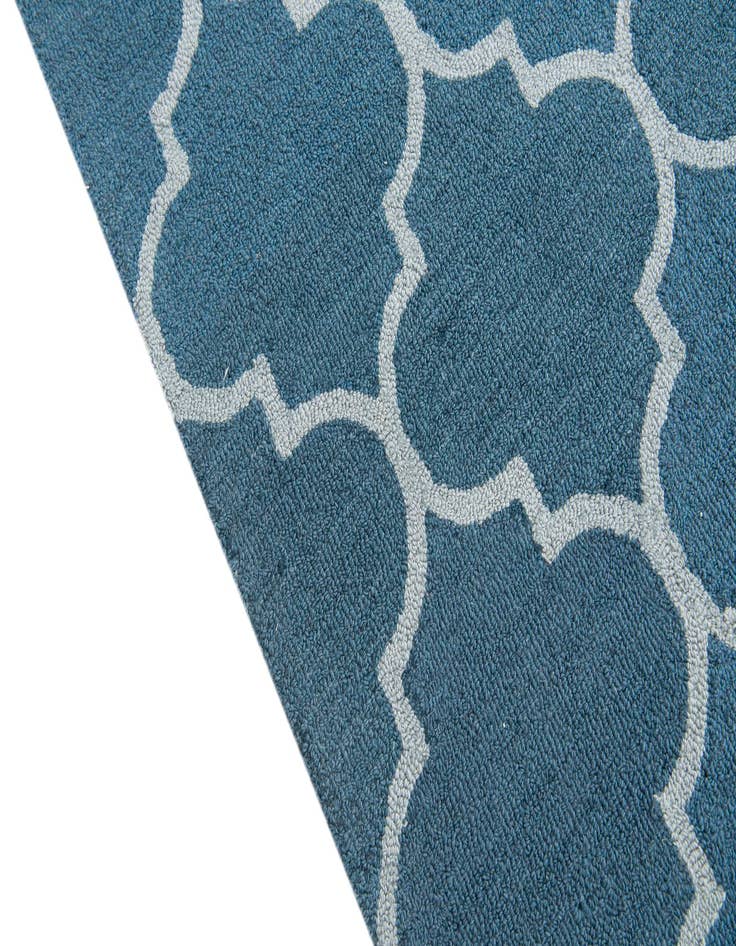 Detail image of  5' 1 x 8' Luna Rug