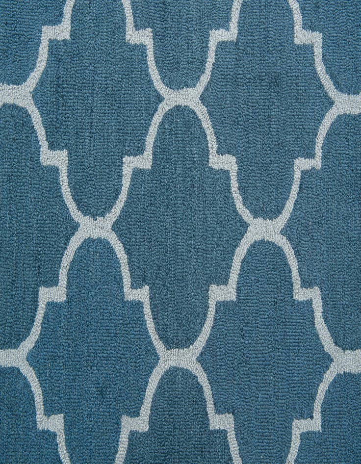 Detail image of  5' 1 x 8' Luna Rug