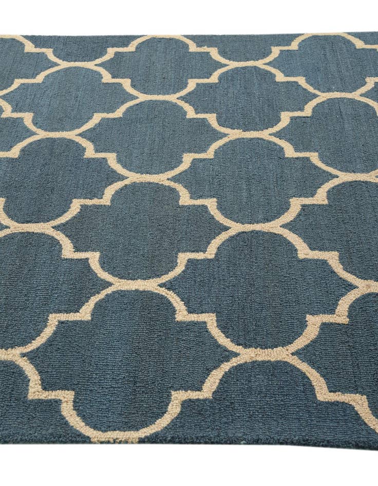 Detail image of  5' 2 x 8' Luna Rug