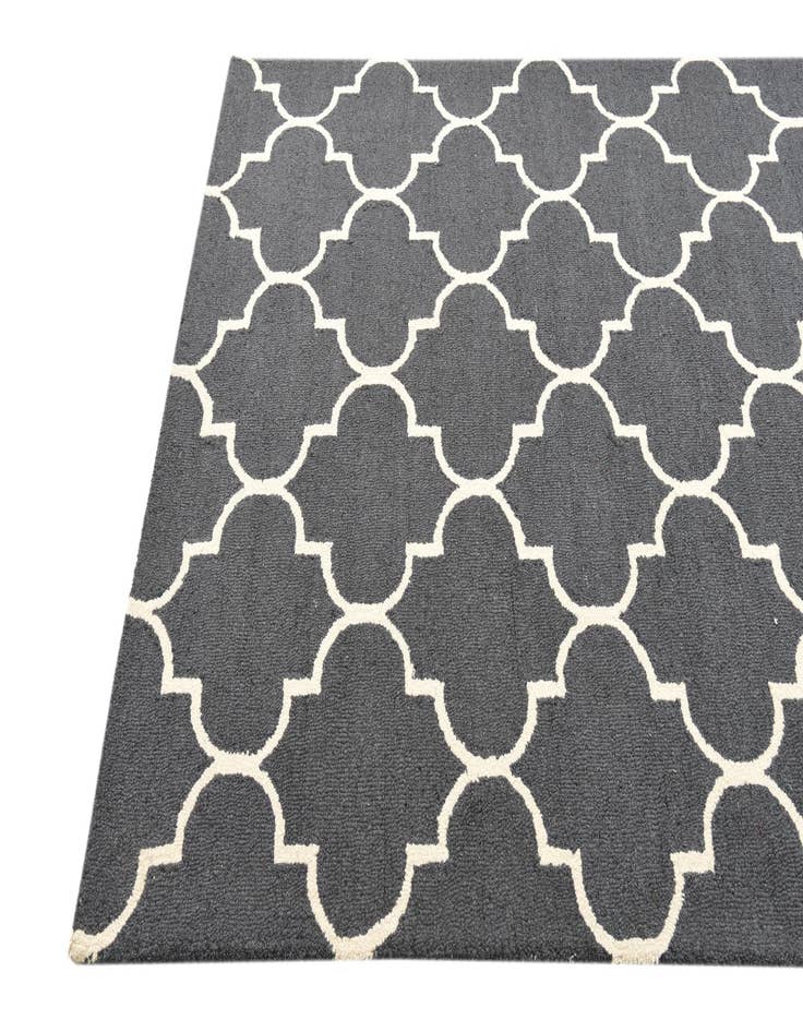 Detail image of  5' 1 x 7' 10 Luna Rug