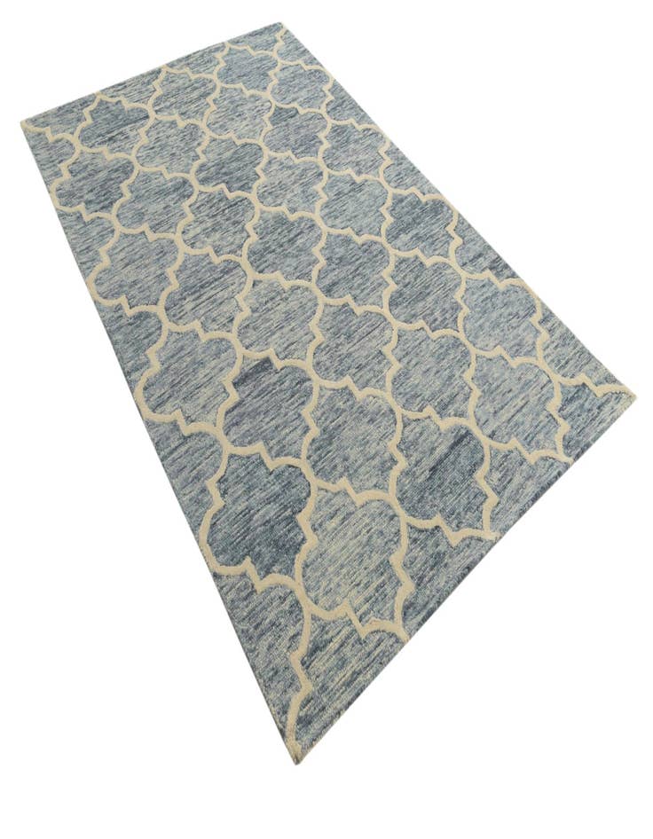 Detail image of  5' 1 x 8' Luna Wool Rug