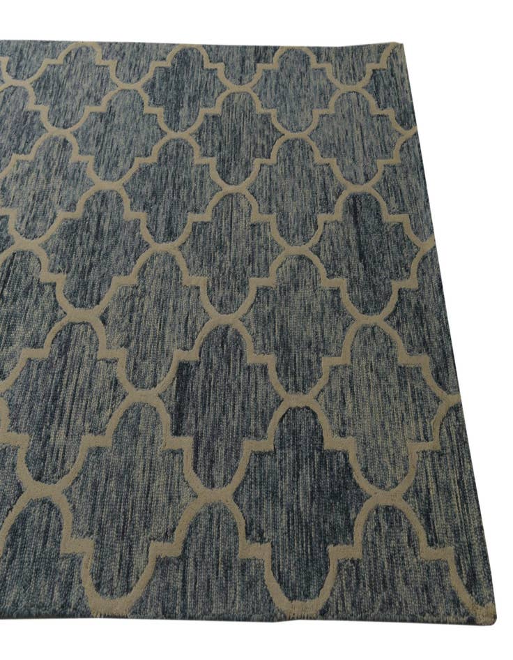 Detail image of  5' 1 x 8' Luna Wool Rug