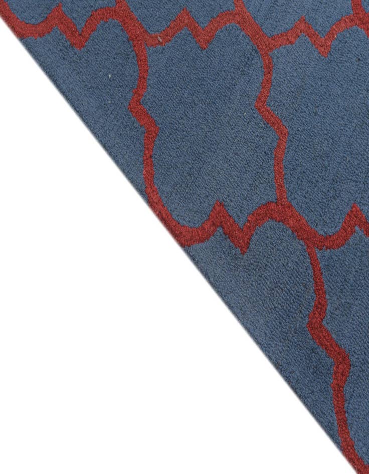 Detail image of  5' x 8' Luna Wool Rug