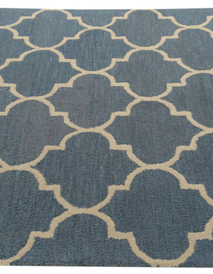 Detail image of  5' 1 x 8' Luna Wool Rug