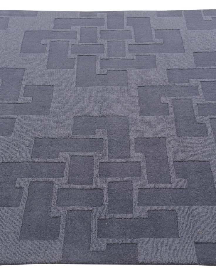 Detail image of 5' x 8' Luna Wool Rug