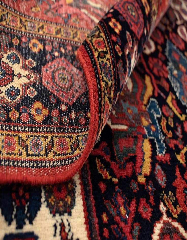 Detail image of  5' 1 x 6' 3  Hand Knotted Malayer Persian Rug