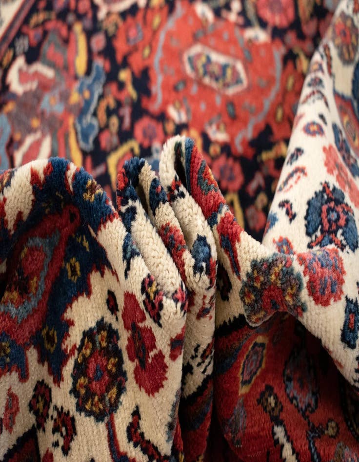 Detail image of  5' 1 x 6' 3  Hand Knotted Malayer Persian Rug