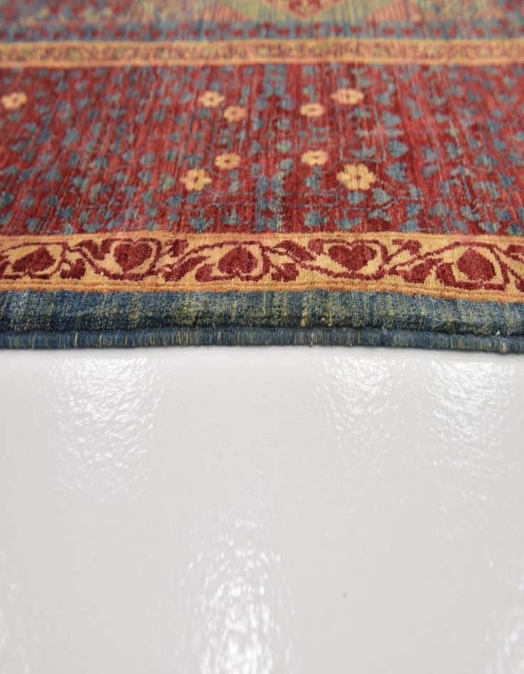 Detail image of  9' 10 x 14'  Hand Knotted Mamluk Ziegler Rug