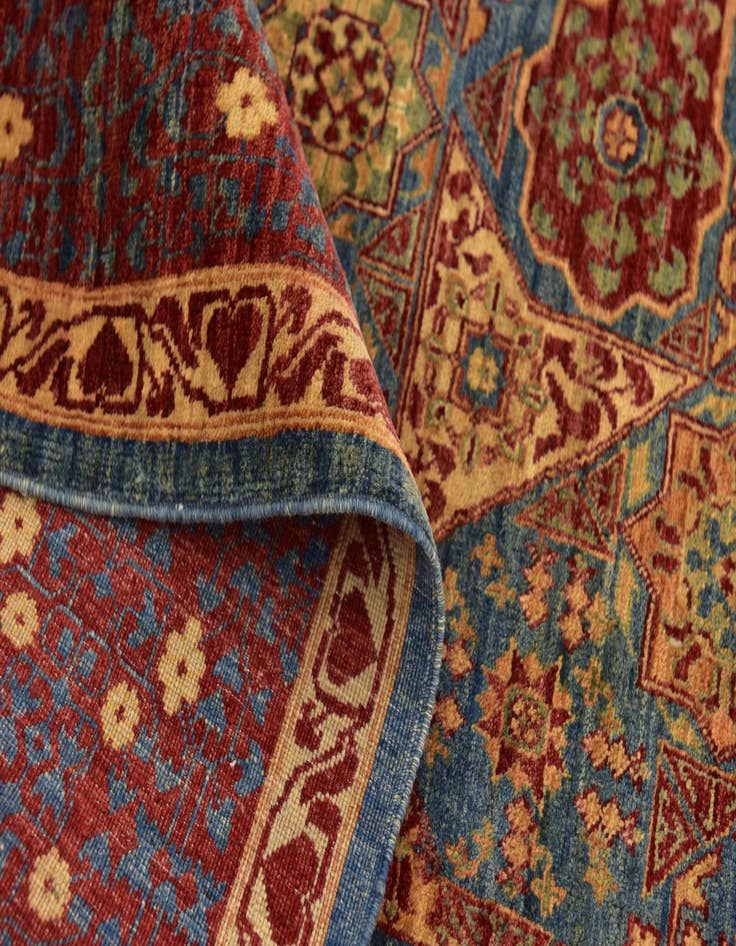 Detail image of  9' 10 x 14'  Hand Knotted Mamluk Ziegler Rug