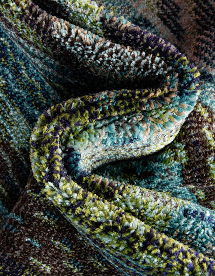 Detail image of  4' x 6'  Washable Mesa Rug