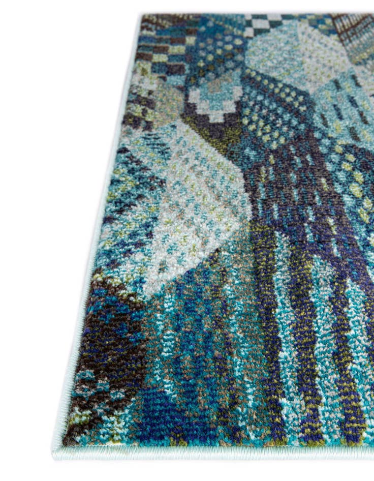 Detail image of  7' x 10'  Washable Mesa Rug