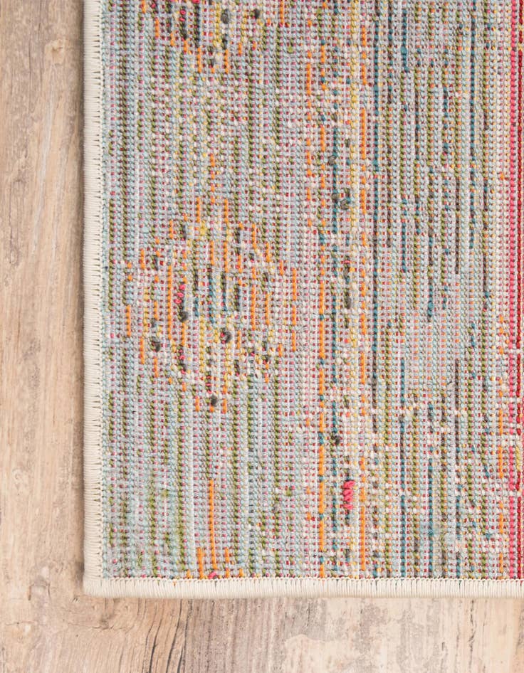 Detail image of  7' x 10'  Washable Mesa Rug