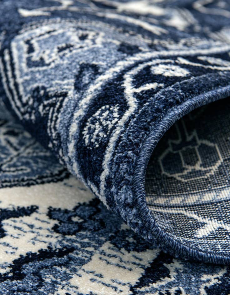 Detail image of  5' 3 x 8' Miranda Rug