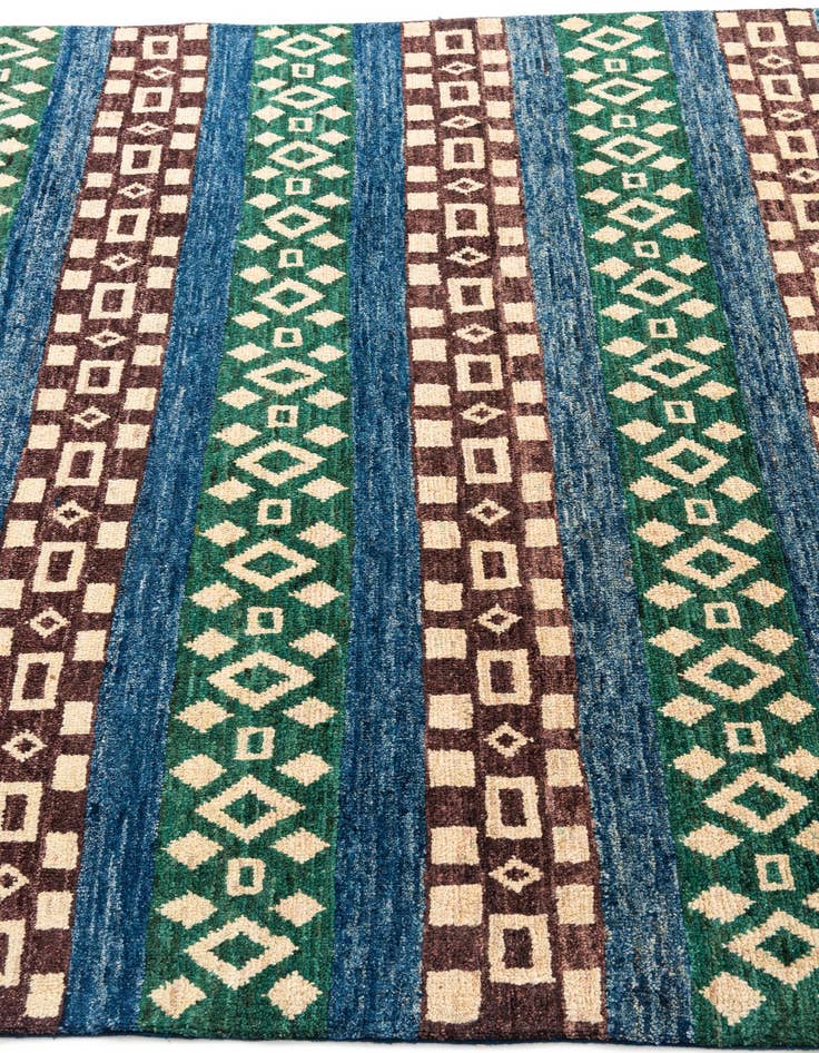Detail image of  5' x 7' 4  Hand Knotted Modern Ziegler Wool Rug