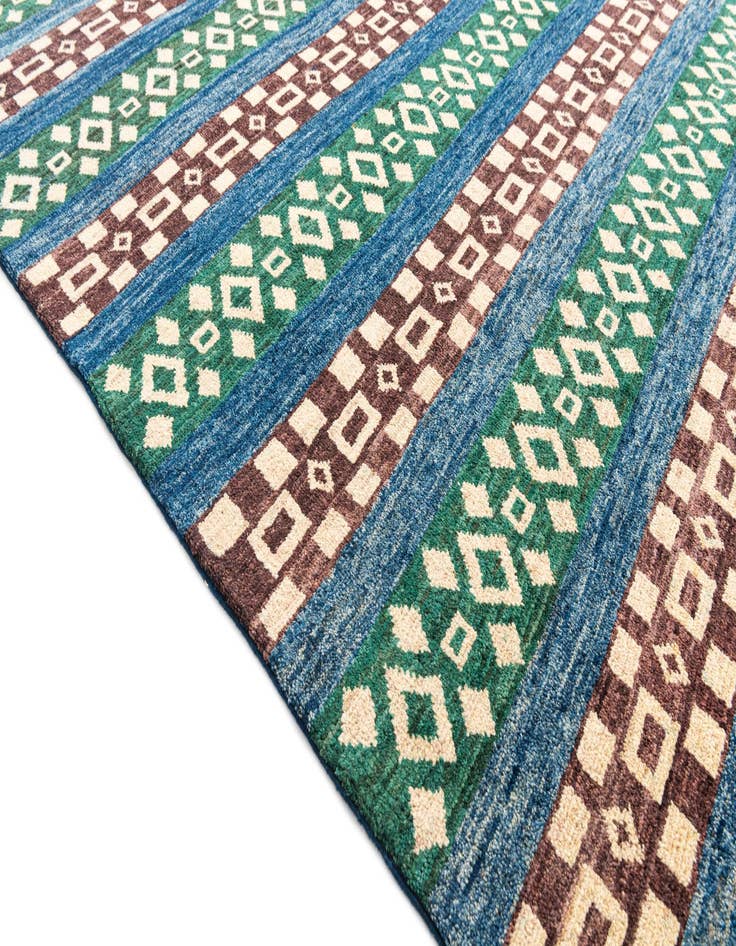 Detail image of  5' x 7' 4  Hand Knotted Modern Ziegler Wool Rug