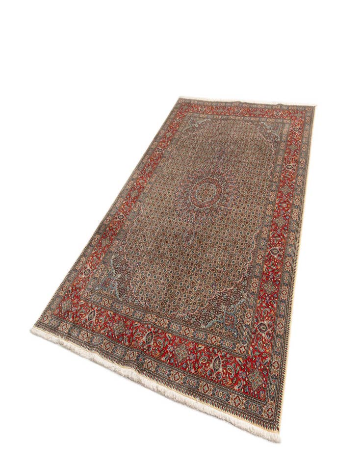 Detail image of  6' 6 x 9' 7 Mood Wool Rug