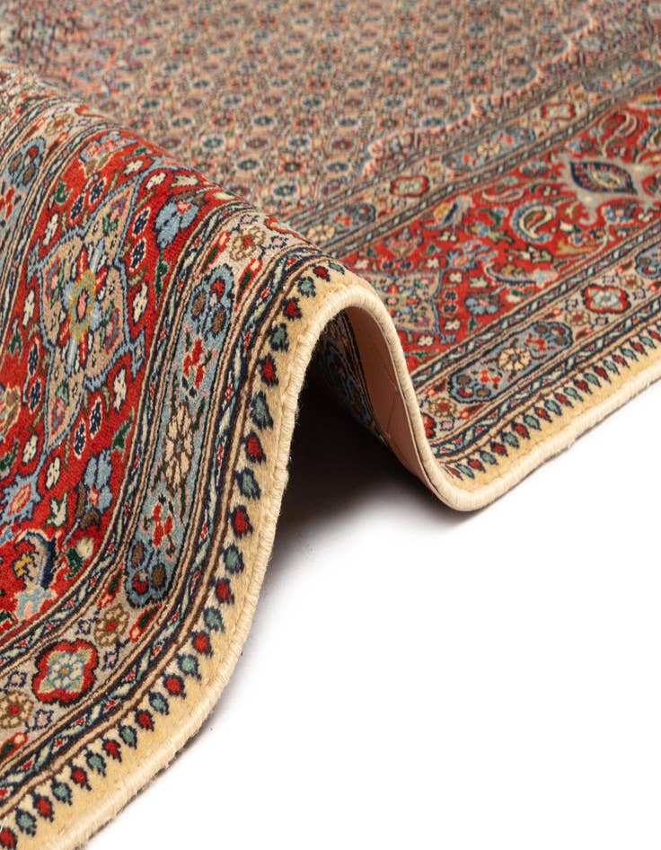 Detail image of  6' 6 x 9' 7 Mood Wool Rug