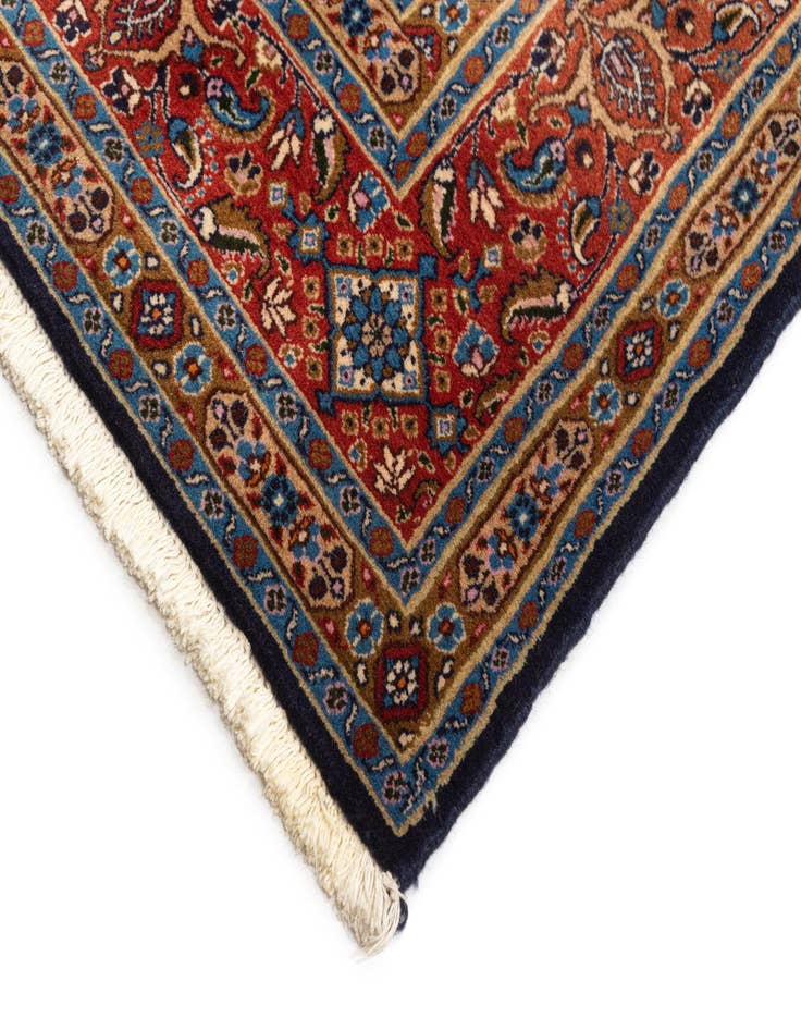 Detail image of  6' 5 x 9' 8 Mood Wool Rug