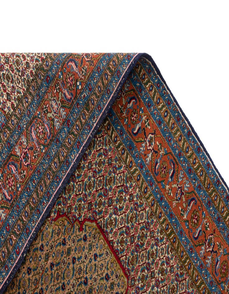 Detail image of  5' 6 x 8' 11 Mood Wool Rug