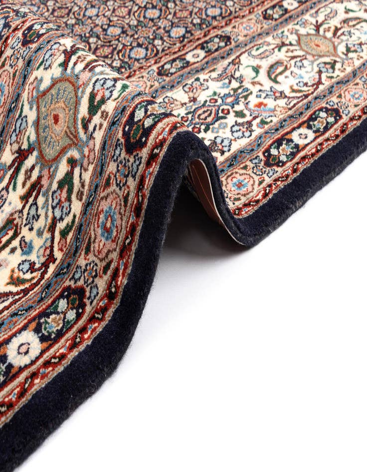 Detail image of  6' 6 x 9' 8 Mood Wool Rug