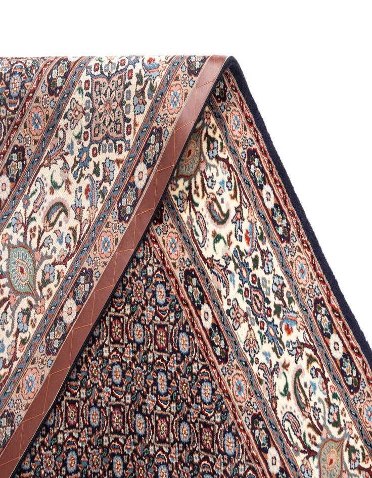 Detail image of  6' 6 x 9' 8 Mood Wool Rug