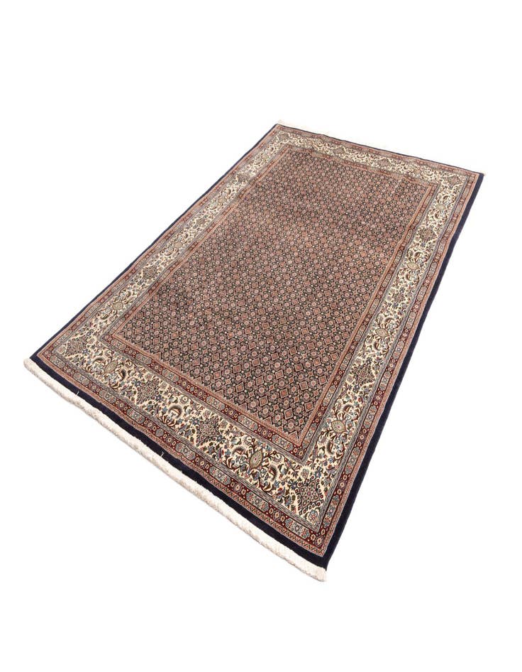 Detail image of  6' 10 x 9' 8 Mood Wool Rug