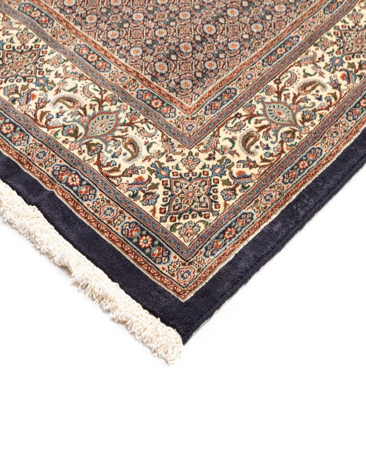 Detail image of  6' 3 x 9' 11 Mood Wool Rug