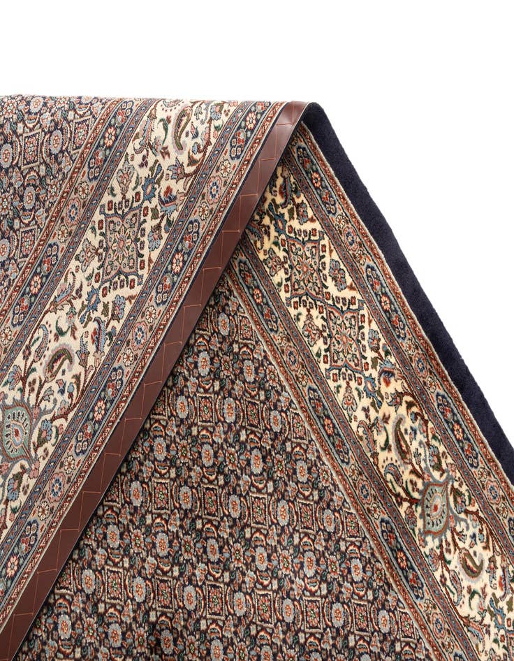 Detail image of  6' 3 x 9' 11 Mood Wool Rug