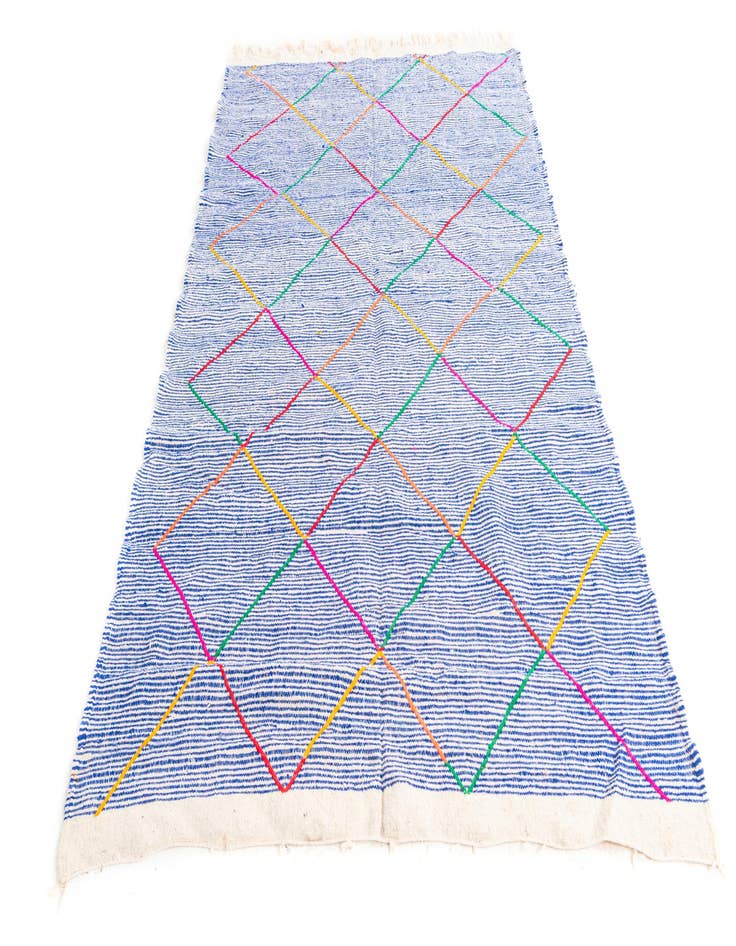 Detail image of  4' 8 x 8'  Hand Knotted Moroccan Wool Rug