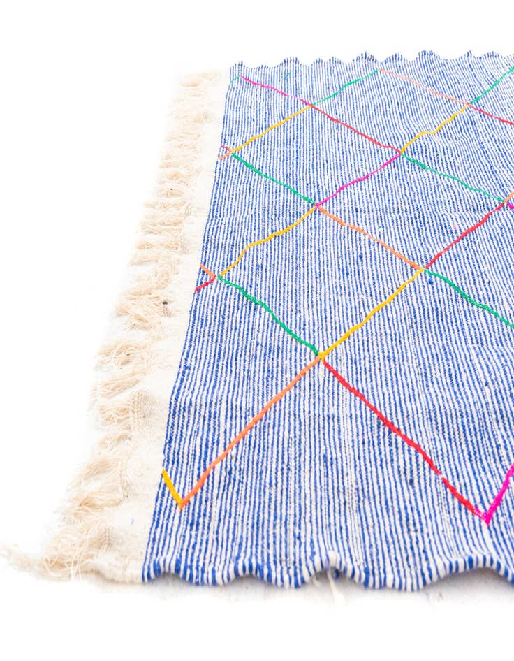 Detail image of  4' 8 x 8'  Hand Knotted Moroccan Wool Rug