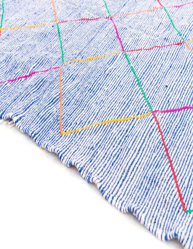 Detail image of  4' 8 x 8'  Hand Knotted Moroccan Wool Rug