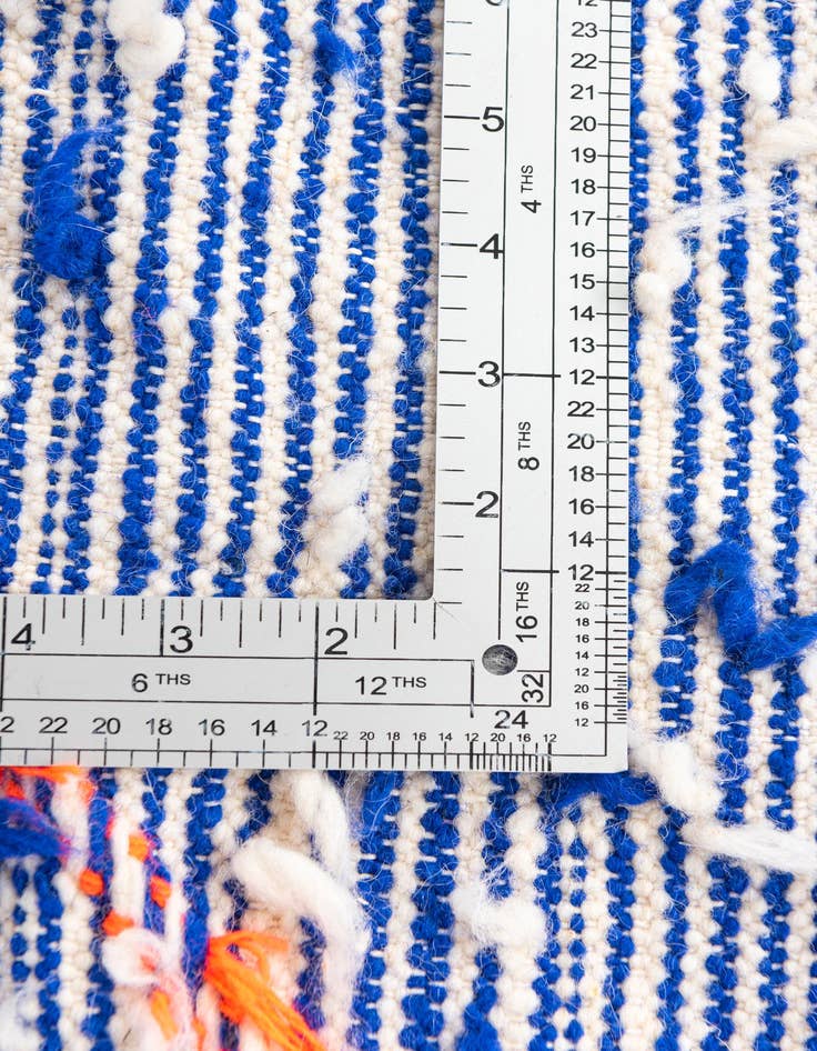 Detail image of  4' 8 x 8'  Hand Knotted Moroccan Wool Rug