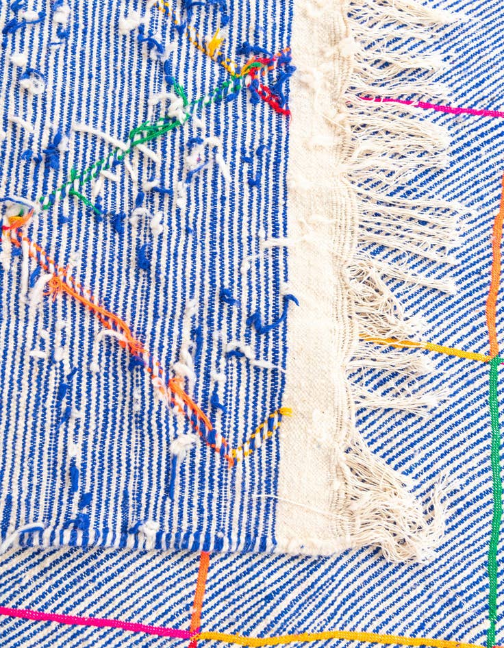 Detail image of  4' 8 x 8'  Hand Knotted Moroccan Wool Rug