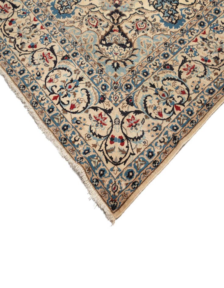 Detail image of  8' 6 x 10' 2 Nain Wool Rug