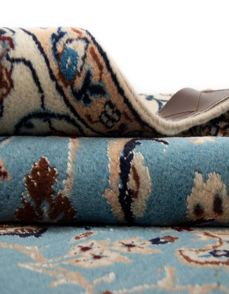 Detail image of  3' 3 x 5'  Hand Knotted Nain Persian Rug