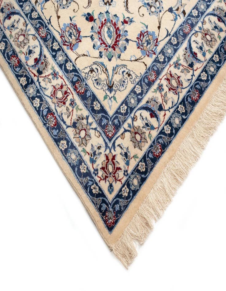 Detail image of  14' 9 x 21' 6  Hand Knotted Nain Persian Rug