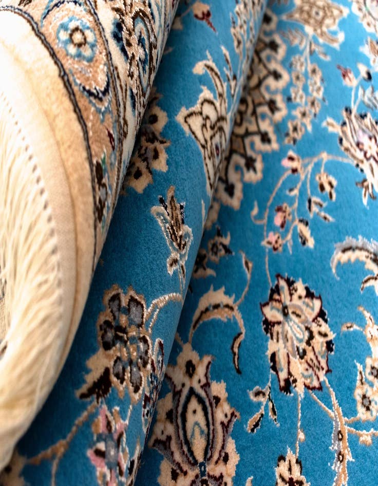 Detail image of  4' 2 x 6' 3 Nain Rug