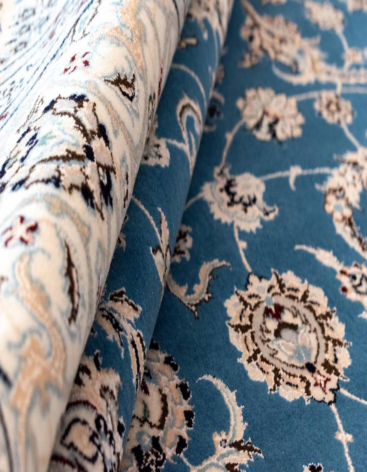 Detail image of  6' 9 x 10' 4 Nain Rug