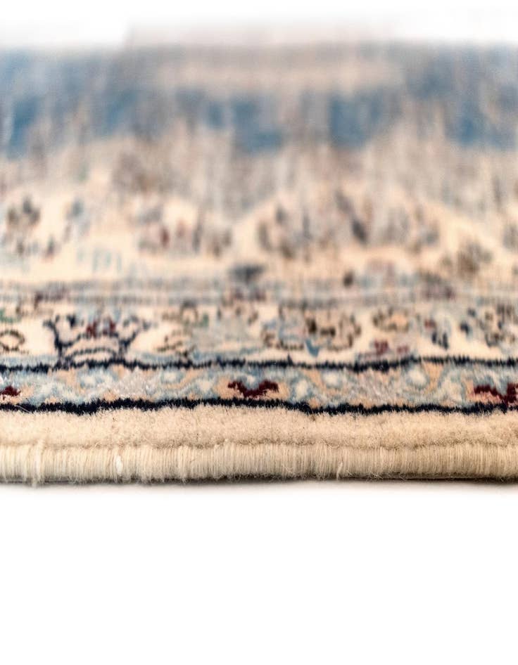 Detail image of  6' 9 x 10' 4 Nain Rug