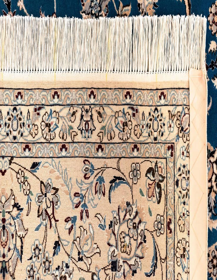 Detail image of  6' 9 x 10' 4 Nain Rug