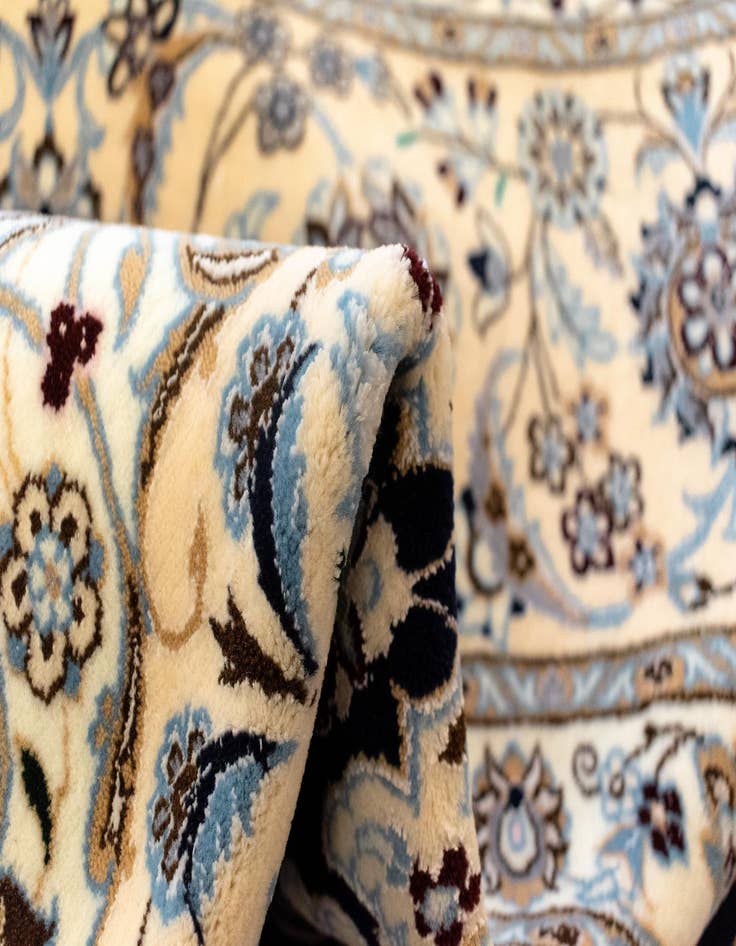 Detail image of  6' 10 x 9' 10 Nain Rug