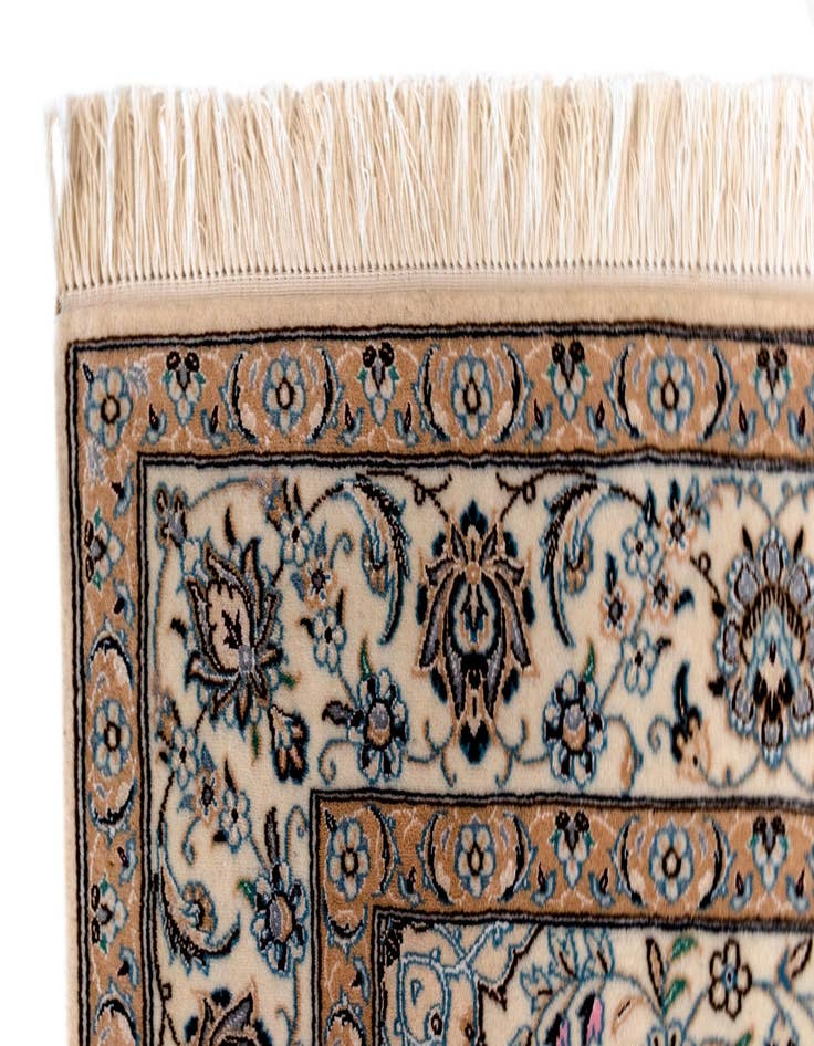 Detail image of  4' 2 x 6' 8 Nain Rug