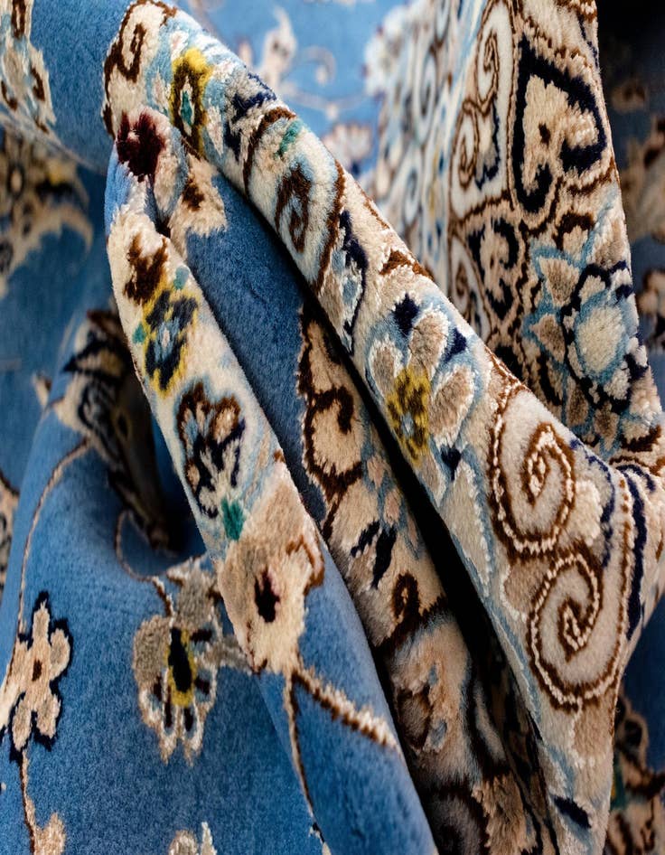 Detail image of  5' 1 x 7' 10 Nain Rug